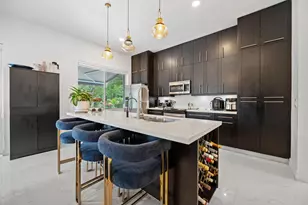 5320 SW 199th Ave, Pembroke Pines, FL 33332 - Photo 10