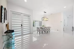 5320 SW 199th Ave, Pembroke Pines, FL 33332 - Photo 4