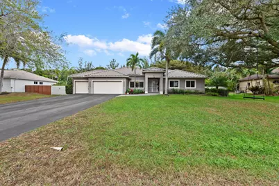 5320 SW 199th Avenue, Pembroke Pines, FL 33332 - Photo 2
