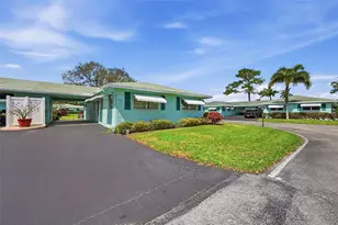 602 Hummingbird Ln, Delray Beach, FL 33445 - Photo 2