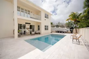 8891 NW 178th Ln, Miami, FL 33018 - Photo 34