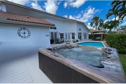 6953 Columbia Court, Margate, FL 33063 - Photo 4