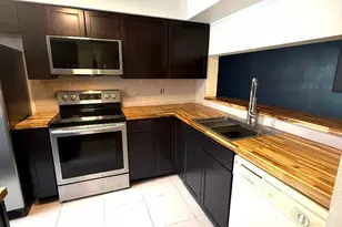 3082 S Oakland Forest Dr, Oakland Park, FL 33309 - Photo 2