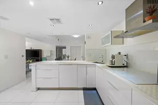 520 SE 5th Ave, Fort Lauderdale, FL 33301 - Photo 2