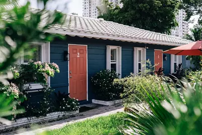 213 Hibiscus Avenue, Pompano Beach, FL 33062 - Photo 2