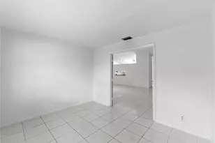 7520 NW 88th Terrace, Tamarac, FL 33321 - Photo 18