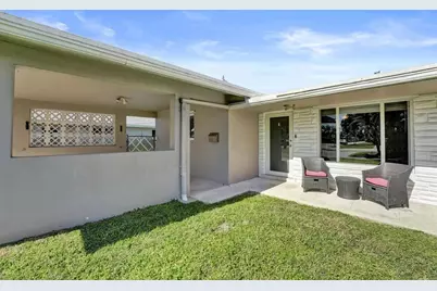 1623 NE 45th Street, Oakland Park, FL 33334 - Photo 2