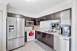 9149 SW 21st Ct, Boca Raton, FL 33428 - Photo 4