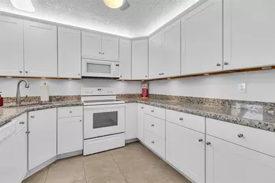 3441 Cocoplum Circle #3441, Coconut Creek, FL 33063 - Photo 8