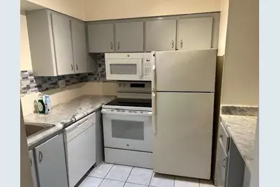 6505 Winfield Boulevard #B-14, Margate, FL 33063 - Photo 8