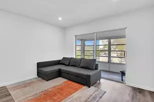 2151 NE 68th St, Fort Lauderdale, FL 33308 - Photo 10