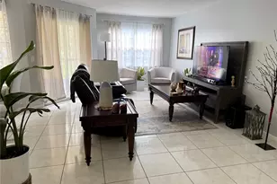 12500 SW 5th Ct, Pembroke Pines, FL 33027 - Photo 14