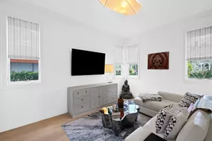 717 Solar Isle Dr, Fort Lauderdale, FL 33301 - Photo 12