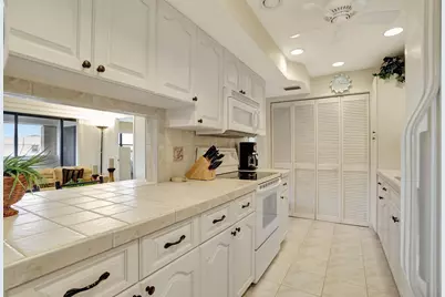 330 SE 20 Avenue #307, Deerfield Beach, FL 33441 - Photo 14