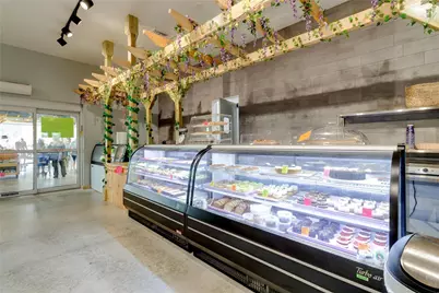 3700 SW 9th Street #102, Vero Beach, FL 32968 - Photo 4