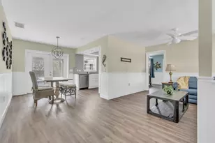 9860 NW 3rd St, Pembroke Pines, FL 33024 - Photo 8