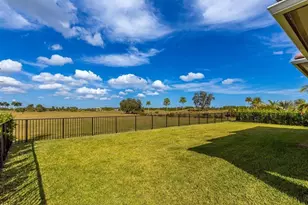 270 SE Fascino Cir, Port Saint Lucie, FL 34984 - Photo 4