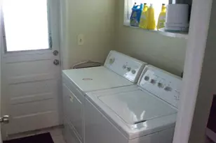 5039 NW 42nd St, Lauderdale Lakes, FL 33319 - Photo 22