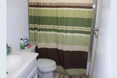 5039 NW 42 Street, Lauderdale Lakes, FL 33319 - Photo 10