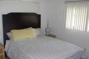 5039 NW 42nd St, Lauderdale Lakes, FL 33319 - Photo 12