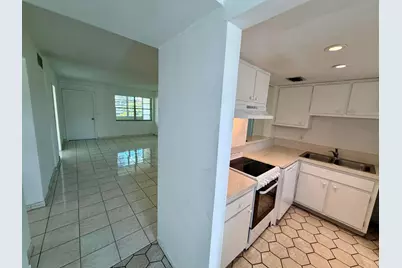 [Address not provided], Hallandale Beach, FL 33009 - Photo 2