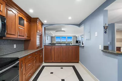 511 Bayshore Drive #904, Fort Lauderdale, FL 33304 - Photo 10