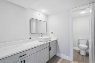 1717 Whitehall Dr, Davie, FL 33324 - Photo 10