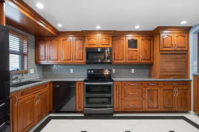 511 Bayshore Drive #904, Fort Lauderdale, FL 33304 - Photo 8