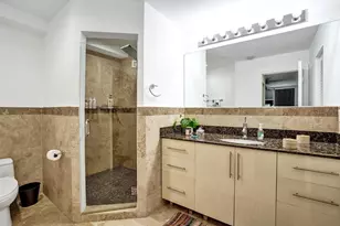726 NE 15th Ave, Fort Lauderdale, FL 33304 - Photo 16