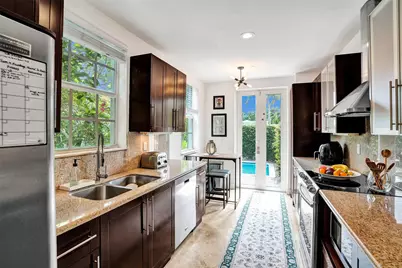 726 NE 15th Avenue #726, Fort Lauderdale, FL 33304 - Photo 6