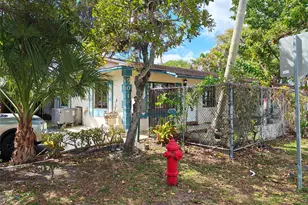 901 SW 15th Terrace, Fort Lauderdale, FL 33312 - Photo 1