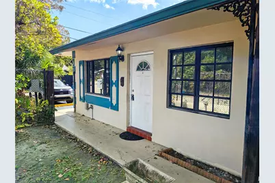 901 SW 15th Terrace #1, Fort Lauderdale, FL 33312 - Photo 2