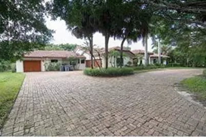 8208 Twin Lake Drive, Boca Raton, FL 33496 - Photo 2