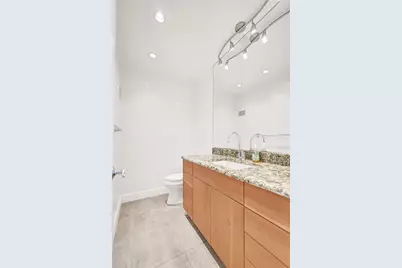 619 Orton Avenue #501, Fort Lauderdale, FL 33304 - Photo 14