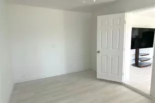 320 NW 4th Ave, Deerfield Beach, FL 33441 - Photo 10