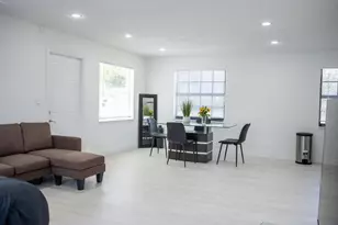 320 NW 4th Ave, Deerfield Beach, FL 33441 - Photo 10