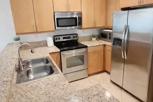 2521 NW 31st Ct, Oakland Park, FL 33309 - Photo 2