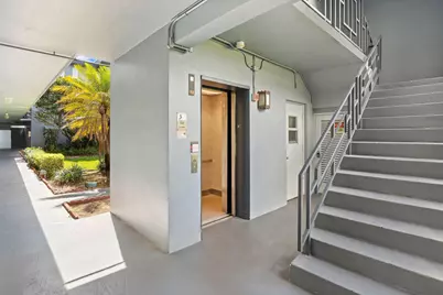 515 S Crescent Drive #302, Hollywood, FL 33021 - Photo 4