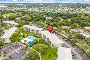 1719 Whitehall Dr, Davie, FL 33324 - Photo 4