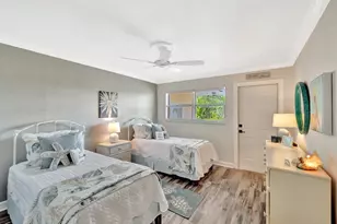 1332 Bayview Dr, Fort Lauderdale, FL 33304 - Photo 16