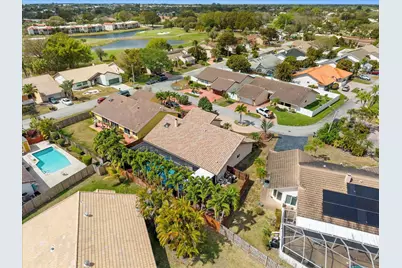 7314 Corkwood Circle, Tamarac, FL 33321 - Photo 2