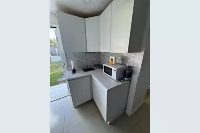 1111 N 25th Avenue, Hollywood, FL 33020 - Photo 2