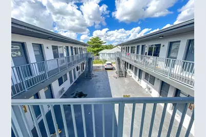 734 NW 80th Street, Miami, FL 33150 - Photo 6