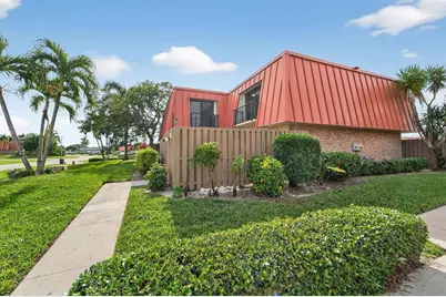 3310 Meridian Way #A, Palm Beach Gardens, FL 33410 - Photo 4