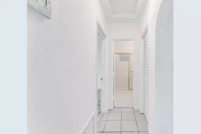 830 NW 30th Court, Miami, FL 33125 - Photo 10