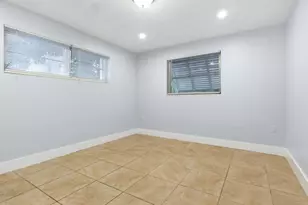 1964 NE 172nd St, North Miami Beach, FL 33162 - Photo 10