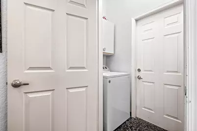 3274 NW 22nd Avenue, Oakland Park, FL 33309 - Photo 22