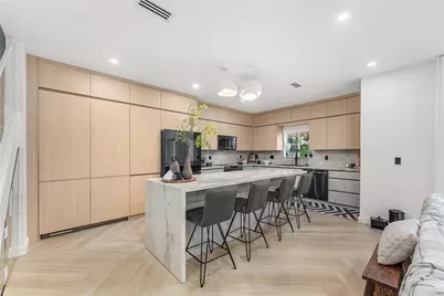 11338 NW 33rd Street, Sunrise, FL 33323 - Photo 2