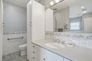 707 N North Lake Dr, Hollywood, FL 33019 - Photo 18