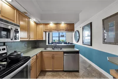 105 Lake Emerald Drive #711, Oakland Park, FL 33309 - Photo 10